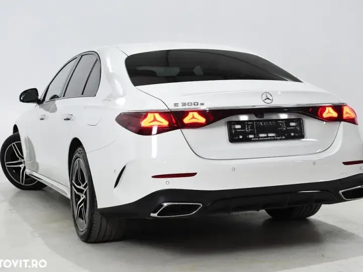Mercedes-Benz E W214 300 PHEV