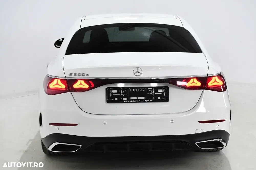 Mercedes-Benz E W214 300 PHEV — imagine 5