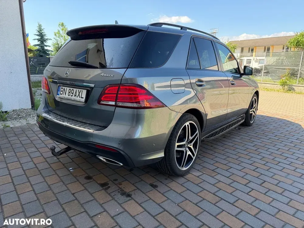 Mercedes-Benz GLE 250 d 4MATIC — imagine 4