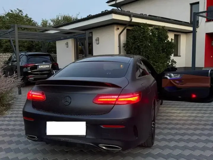Mercedes-Benz E W213 400 4MATIC