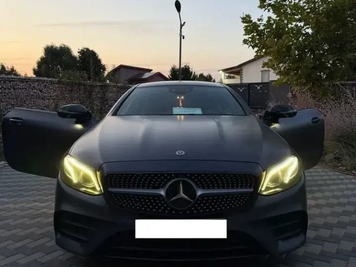 Mercedes-Benz E W213 400 4MATIC