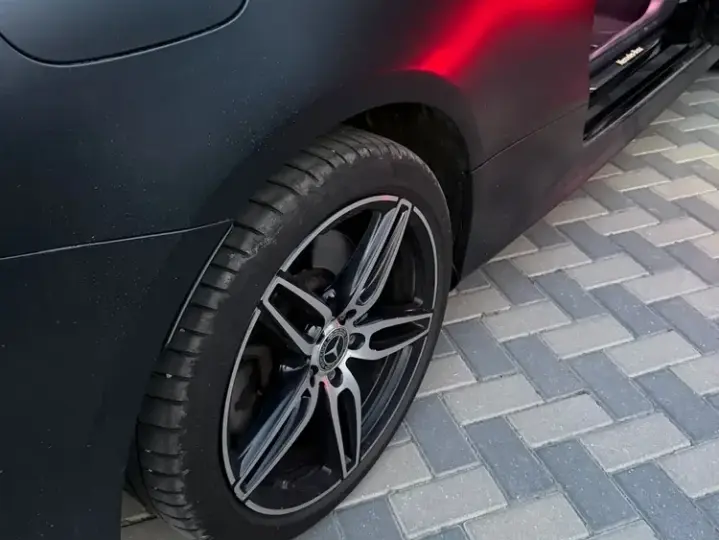 Mercedes-Benz E W213 400 4MATIC