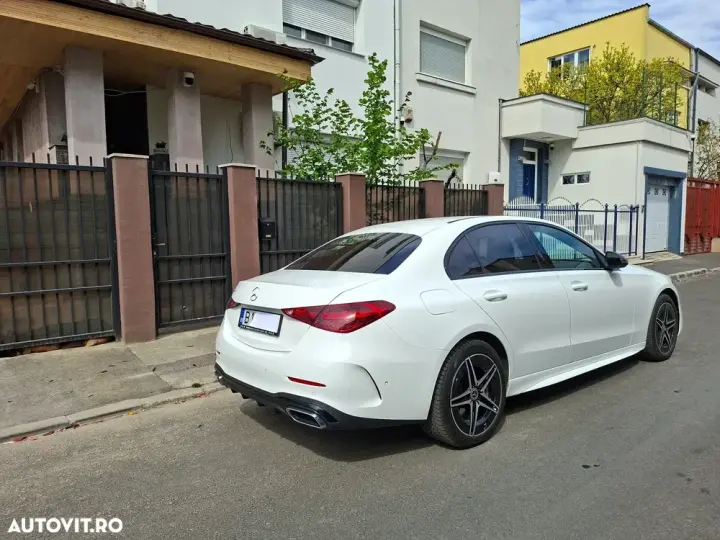 Mercedes-Benz C 300 e 9G-TRONIC AMG Line