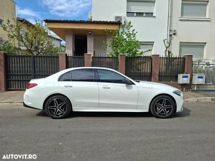 Mercedes-Benz C 300 e 9G-TRONIC AMG Line