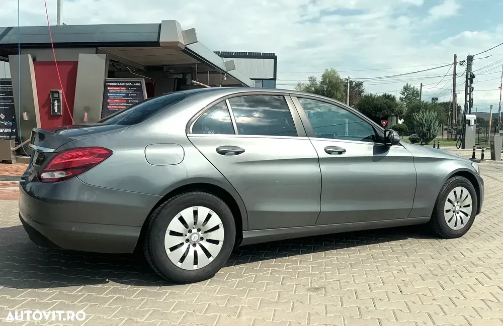 Mercedes-Benz C W205 200 d — imagine 3