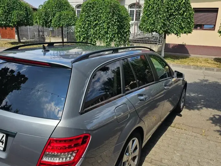 Mercedes-Benz C