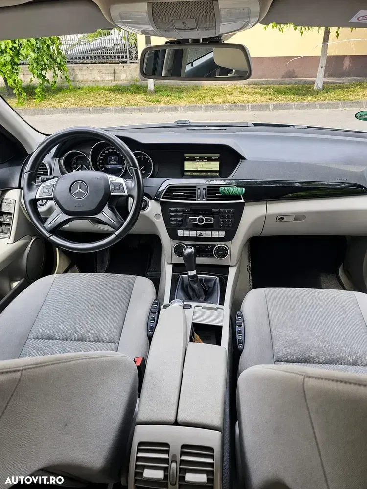 Mercedes-Benz C — imagine 2