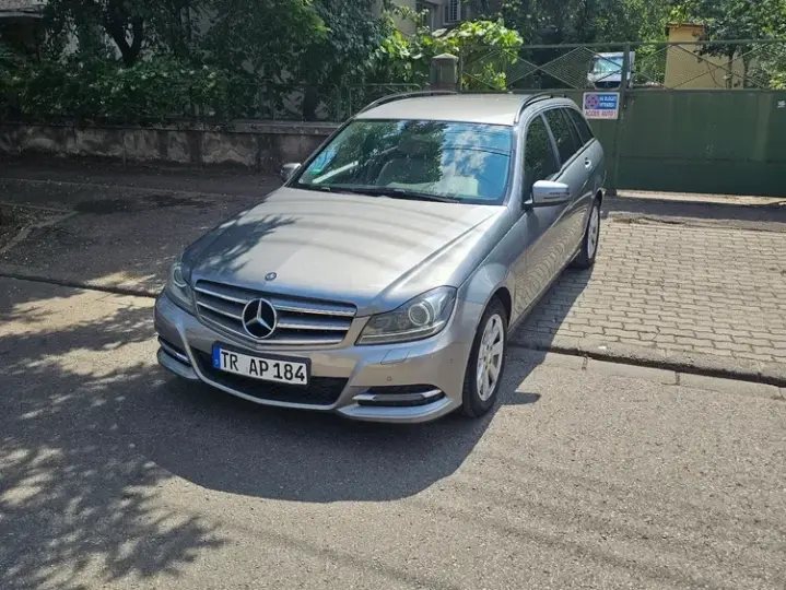 Mercedes-Benz C