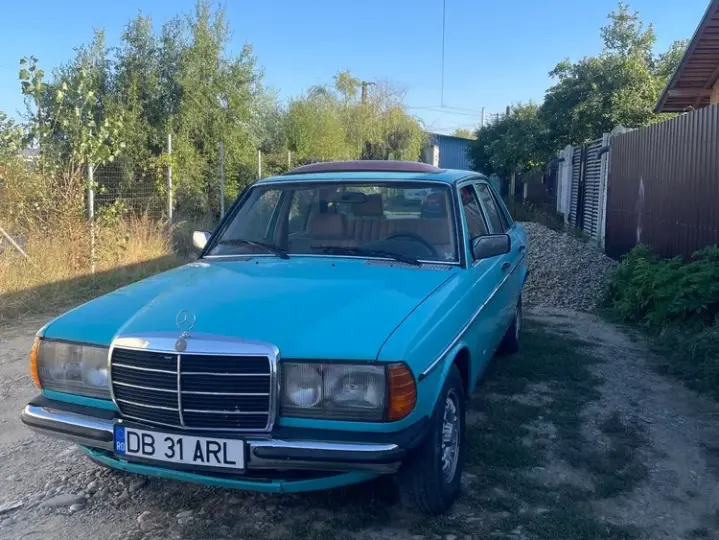 Mercedes-Benz W123