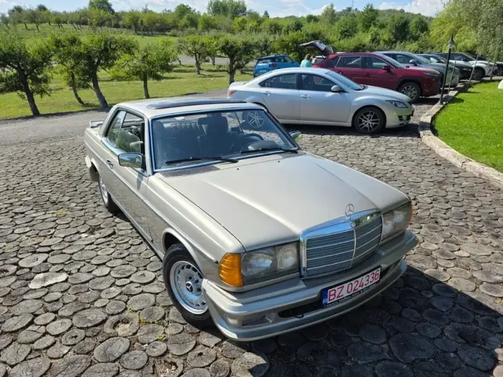 Mercedes-Benz CLC 230