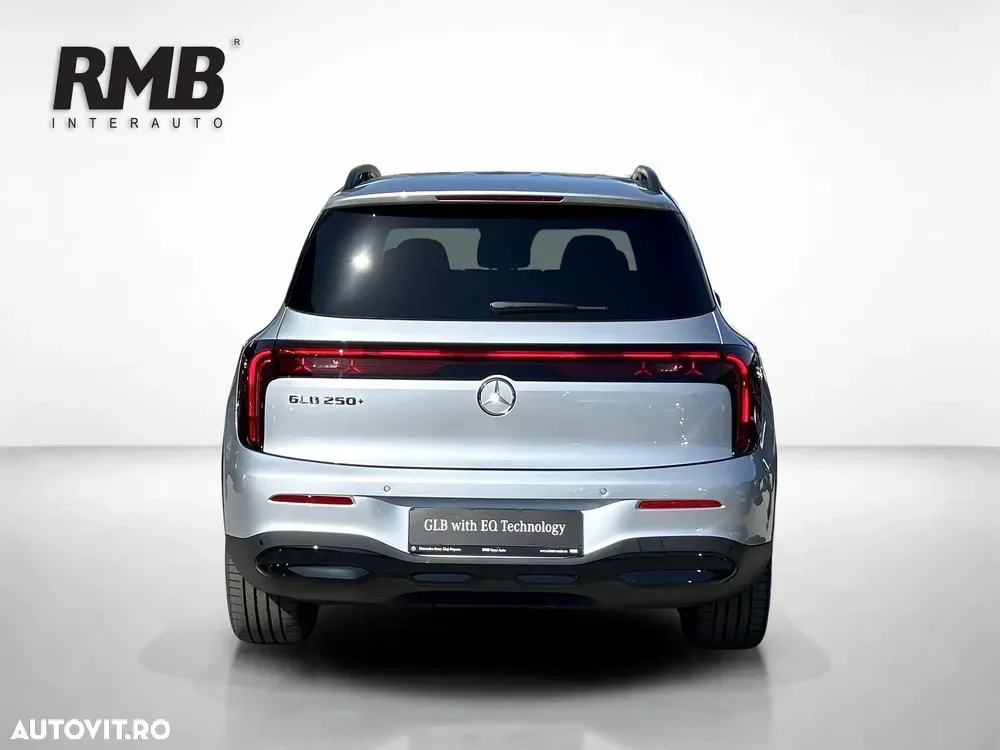 Mercedes-Benz GLB 250+ EV — imagine 4