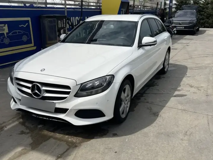 Mercedes-Benz C