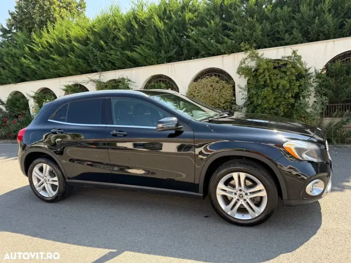 Mercedes-Benz GLA X156 250 7G-DCT