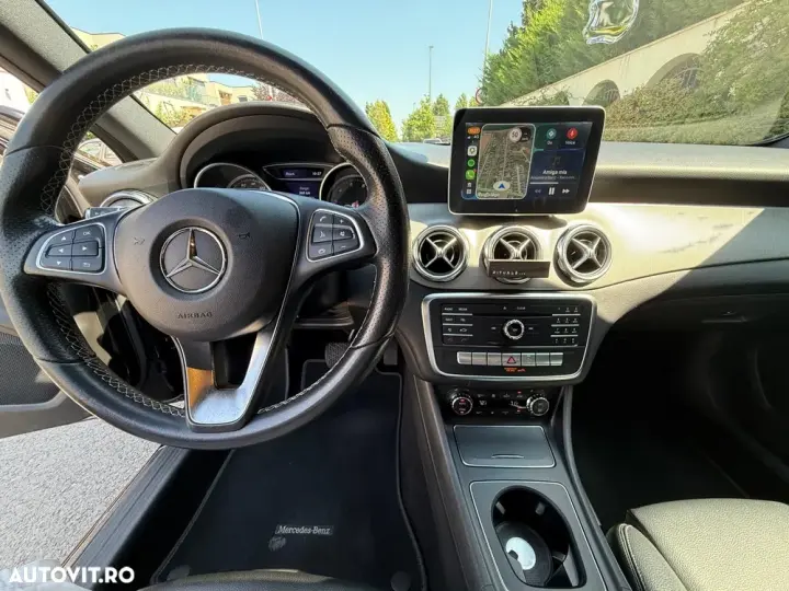 Mercedes-Benz GLA X156 250 7G-DCT