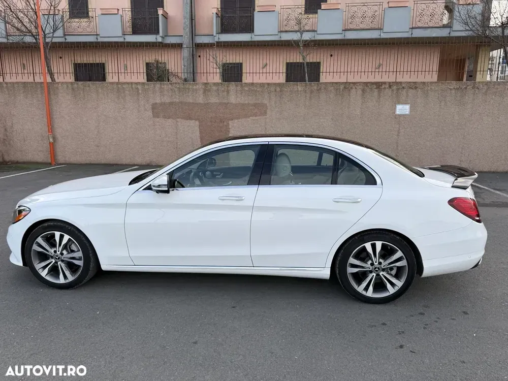 Mercedes-Benz C W205 300 9G-TRONIC — imagine 5