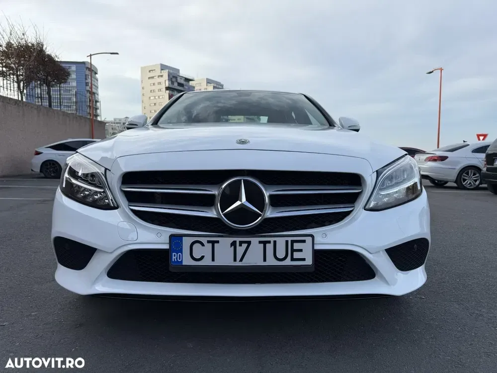Mercedes-Benz C W205 300 9G-TRONIC — imagine 2