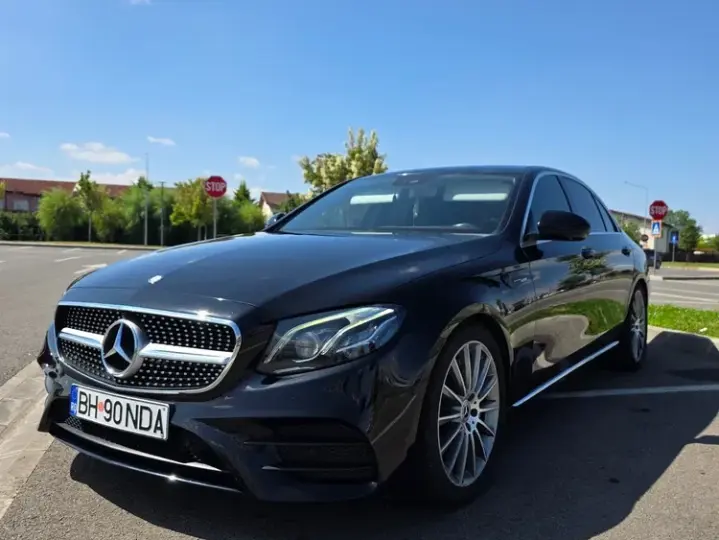 Mercedes-Benz E W213 220 d 9G-TRONIC AMG Line
