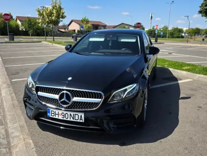 Mercedes-Benz E W213 220 d 9G-TRONIC AMG Line