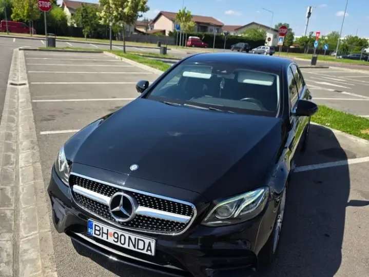 Mercedes-Benz E W213 220 d 9G-TRONIC AMG Line
