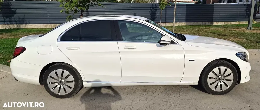 Mercedes-Benz C W205 300 e PHEV — imagine 3