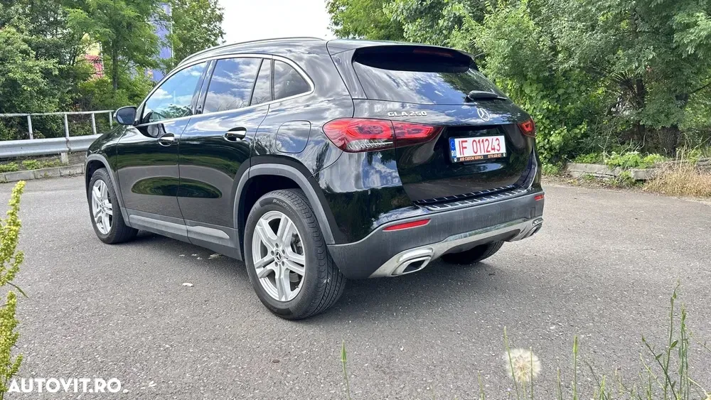 Mercedes-Benz GLA H247 250 8G-DCT Progressive — imagine 4