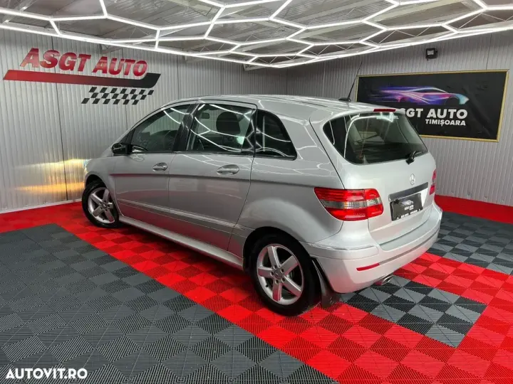 Mercedes-Benz B 180 W245