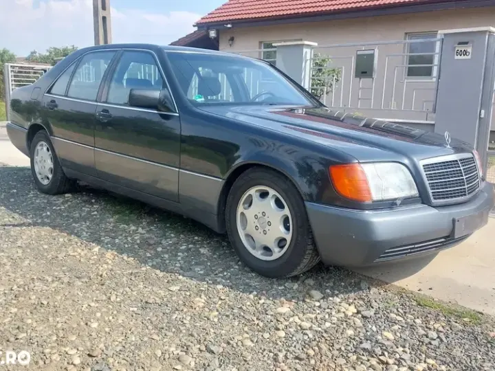 Mercedes-Benz S W140