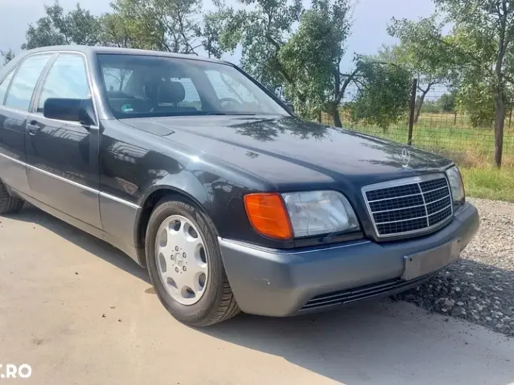 Mercedes-Benz S W140