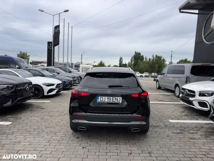 Mercedes-Benz GLA H247 180 MHEV