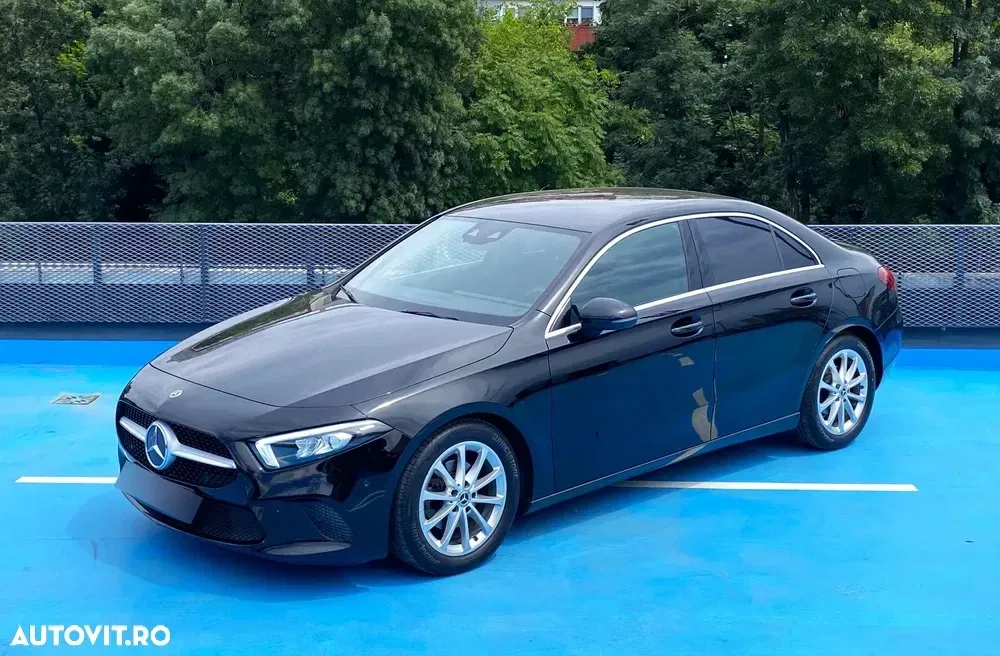 Mercedes-Benz A 180 7G-DCT Edition — imagine 3