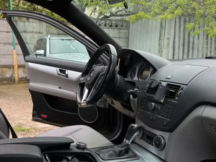 Mercedes-Benz C W204