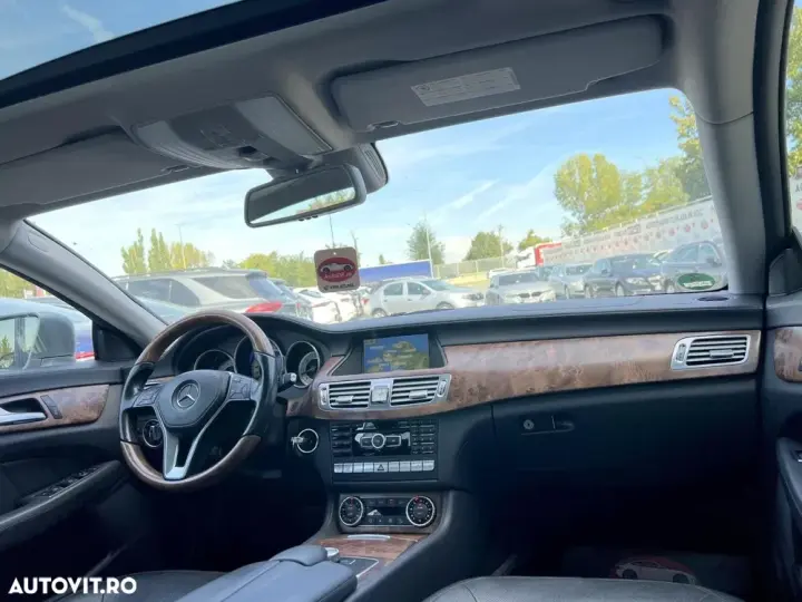 Mercedes-Benz CLS C218