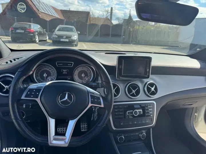 Mercedes-Benz CLA 220 C117