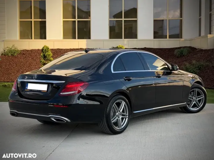 Mercedes-Benz E W213 200 d 9G-TRONIC Avantgarde