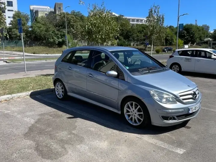 Mercedes-Benz B 200 W245