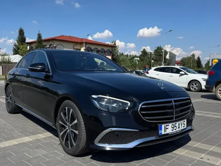 Mercedes-Benz E W213 220 d 4MATIC Aut.