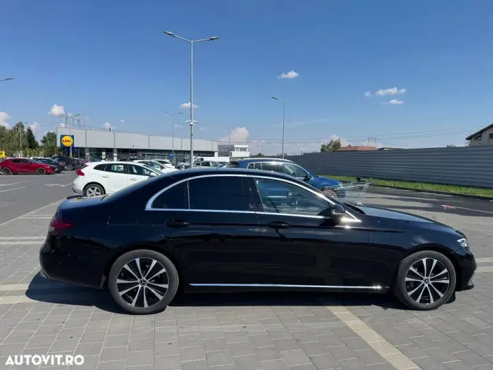Mercedes-Benz E W213 220 d 4MATIC Aut.