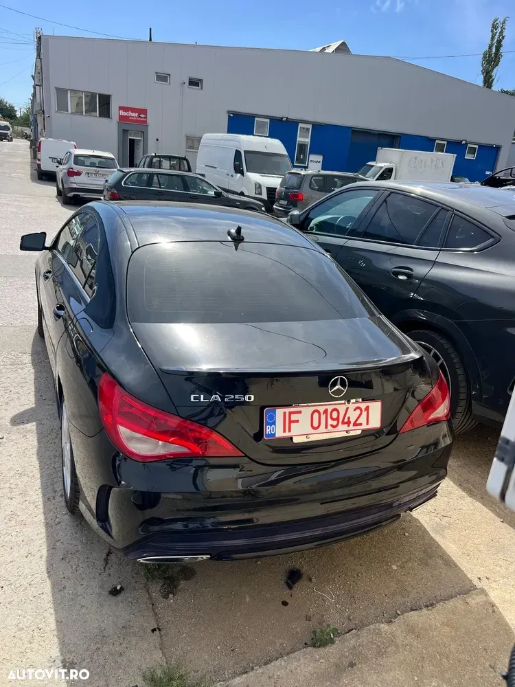 Mercedes-Benz CLA 250 7G-DCT Urban — imagine 4