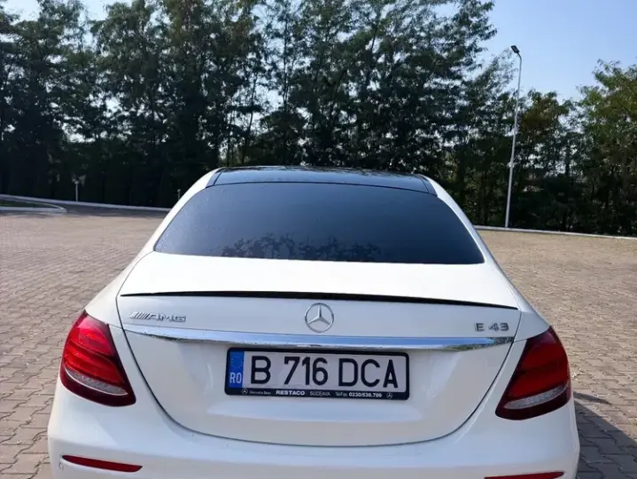 Mercedes-Benz E W214