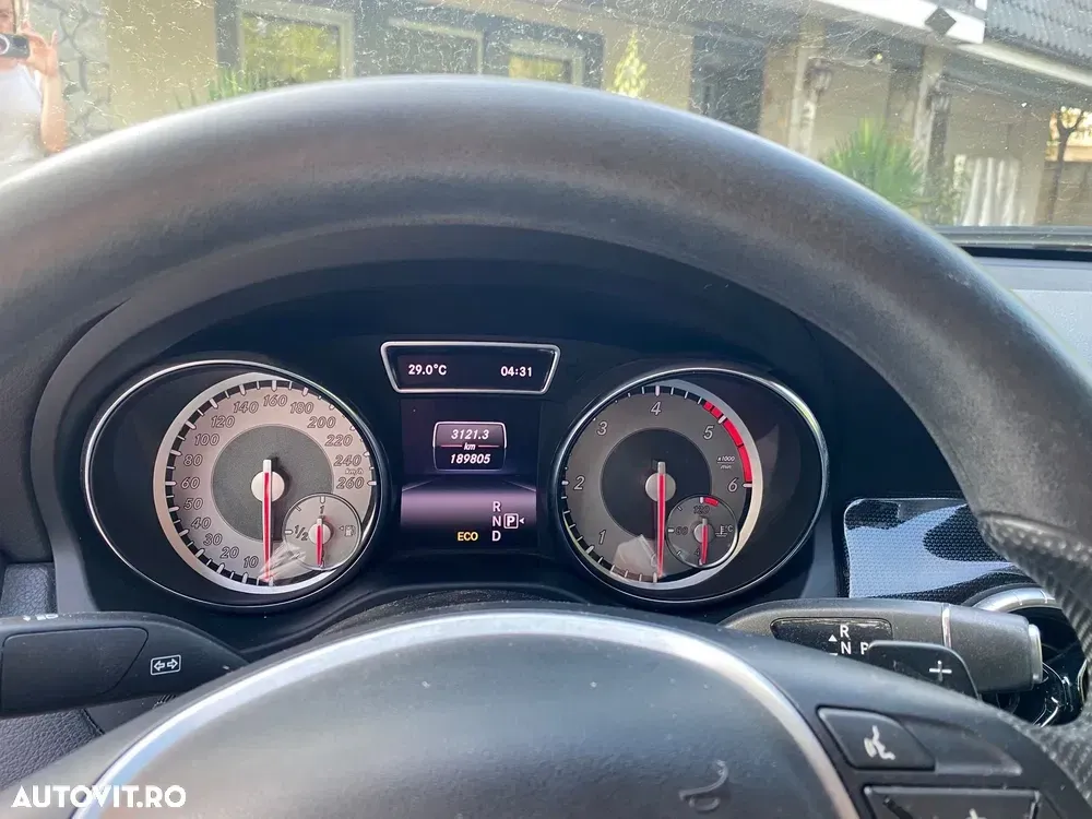 Mercedes-Benz CLA 180 C117 — imagine 6