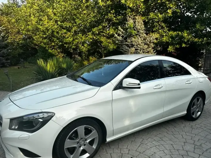 Mercedes-Benz CLA 180 C117