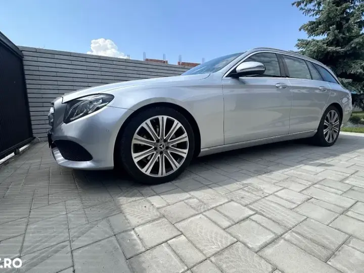Mercedes-Benz E W213 200 d 9G-TRONIC