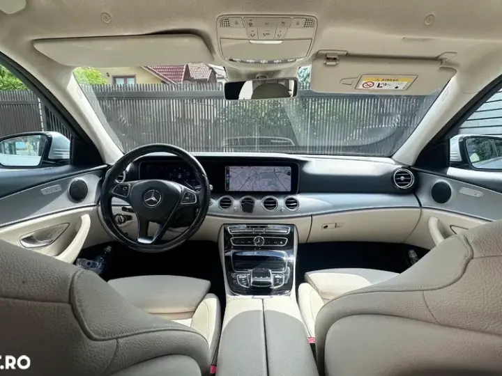 Mercedes-Benz E W213 200 d 9G-TRONIC