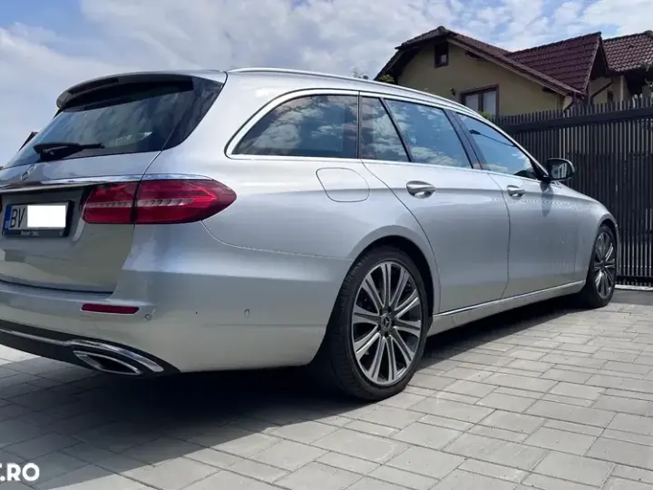 Mercedes-Benz E W213 200 d 9G-TRONIC