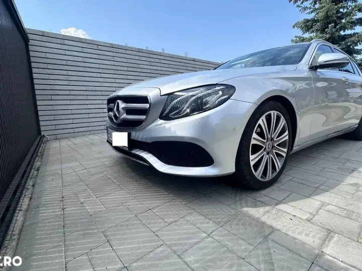 Mercedes-Benz E W213 200 d 9G-TRONIC