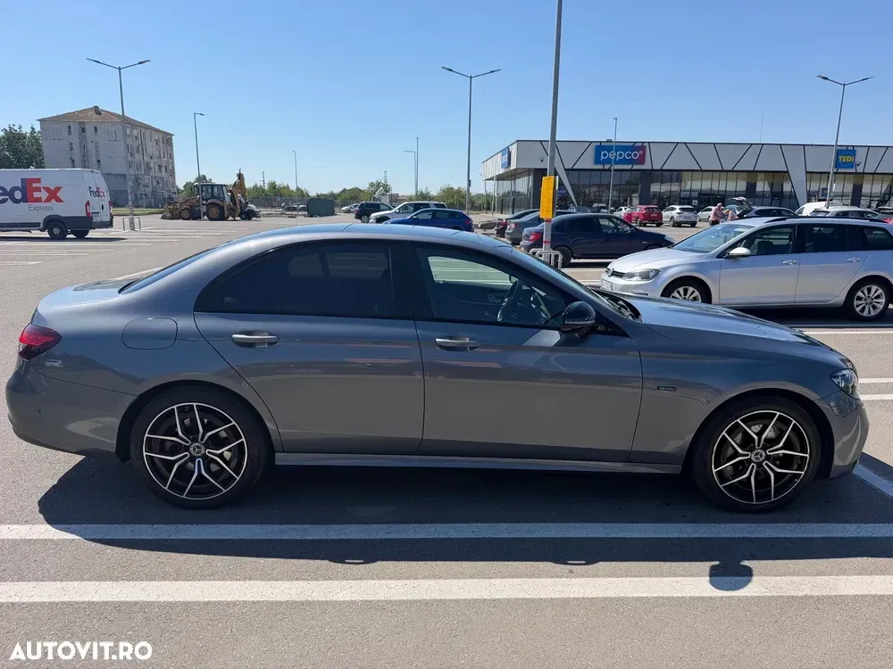 Mercedes-Benz E W213 300 de 4Matic 9G-TRONIC AMG Line — imagine 6