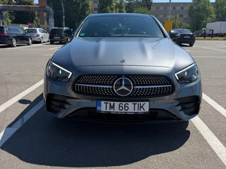 Mercedes-Benz E W213 300 de 4Matic 9G-TRONIC AMG Line