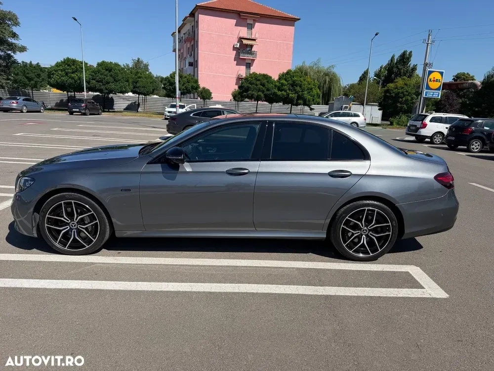 Mercedes-Benz E W213 300 de 4Matic 9G-TRONIC AMG Line — imagine 3