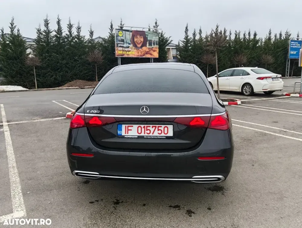 Mercedes-Benz E W214 — imagine 4