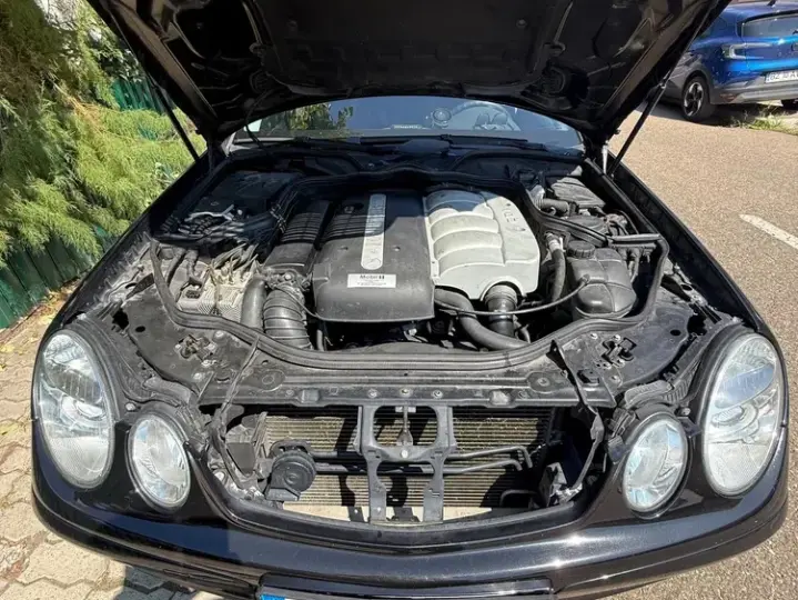 Mercedes-Benz E